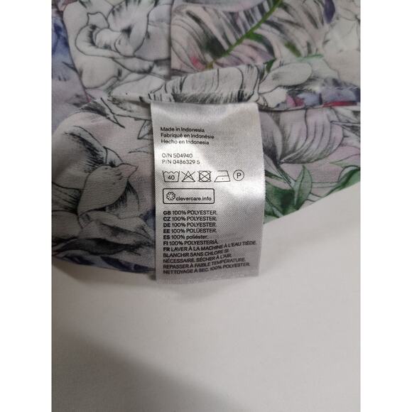 H&M Floral Print‎ Tank Layered Top Womens size 4 V Neck Spaghetti Strap Camisole - Picture 9 of 10